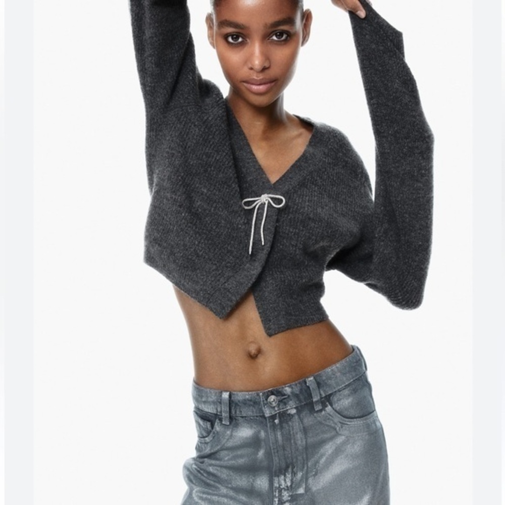 New H&M Grey Silver Bow V Neck Cardigan Sweater Size Small 3% Wool